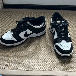 Nike Classic Black and White Low-Tops